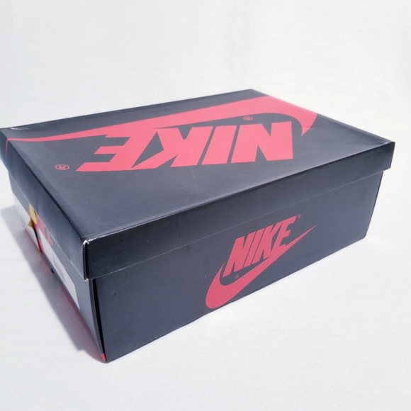 Size 9.5 (8m) - Jordan 1 Retro High - UNC Patent Blue Chill 2019 - Picture 11 of 11